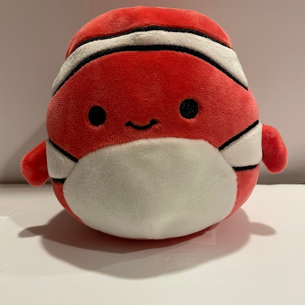 NWOT Squishmallows Ricky The Clownfish. Size 5”.